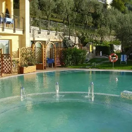 Rosmari Studio 01 Castelletto Di Brenzone